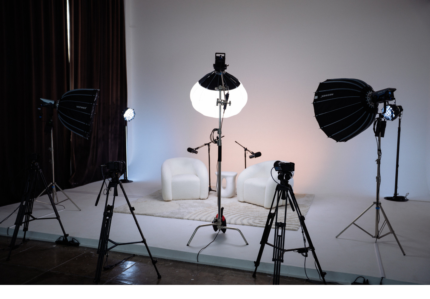 Studio Pre-Booking Tour