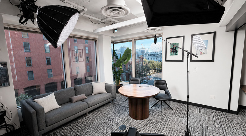 Studio B interior, photo 3